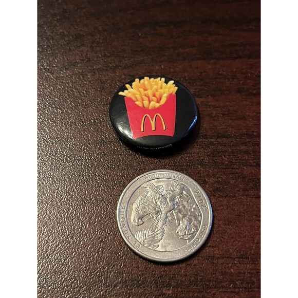 McDonald’s French Fries Fast Food Employee Button Pin - Picture 2 of 3